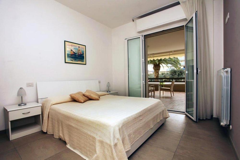 Hotel Bernard San Benedetto del Tronto Camera foto